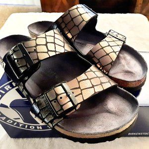 BIRKENSTOCK Arizona Gator Gleam Sandal in Black Size 40 (Size 9)
